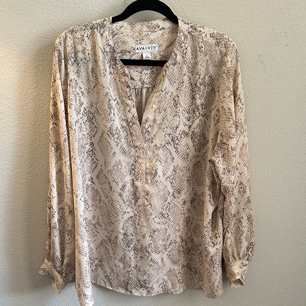 Ava & Viv Beige Snake Print Blouse